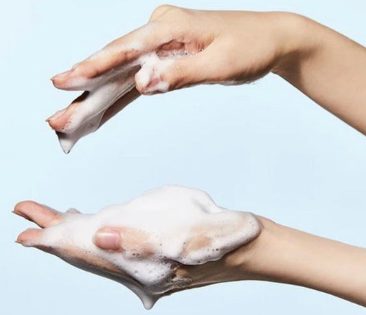 ANUA 8 Hyaluronic Acid Hydrating Gentle Foaming Cleanser 150ml