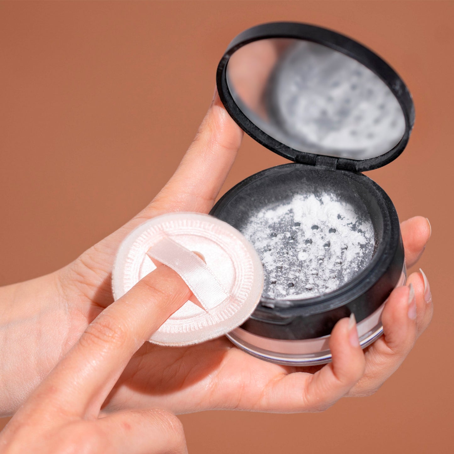 Magic Studio Shaky Traslucent Setting Powder