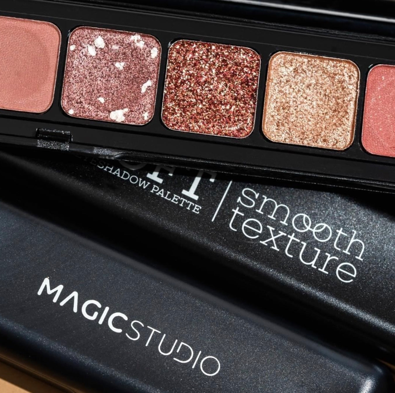 Magic Studio Soft eyeshadow palette